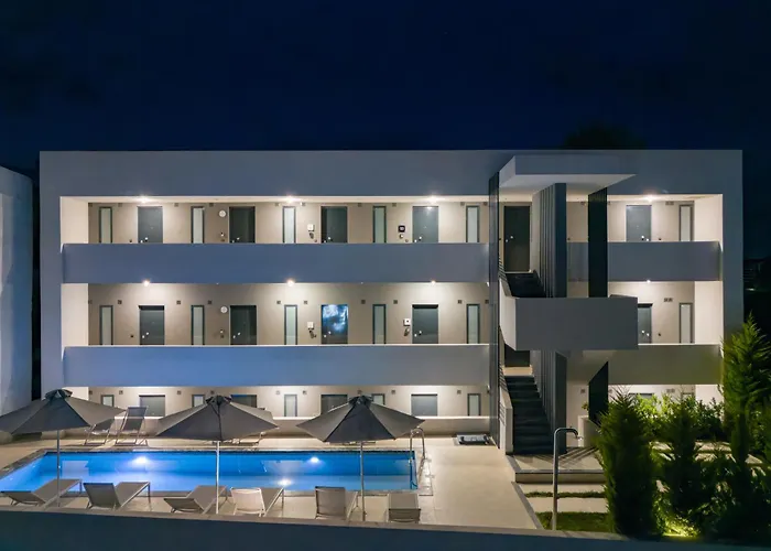 Live The Luxe